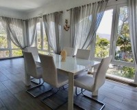 Resale - Villa - Altea