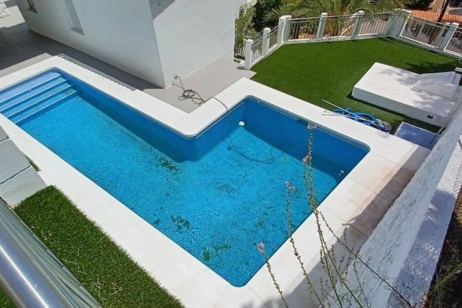 Resale - Villa - Altea