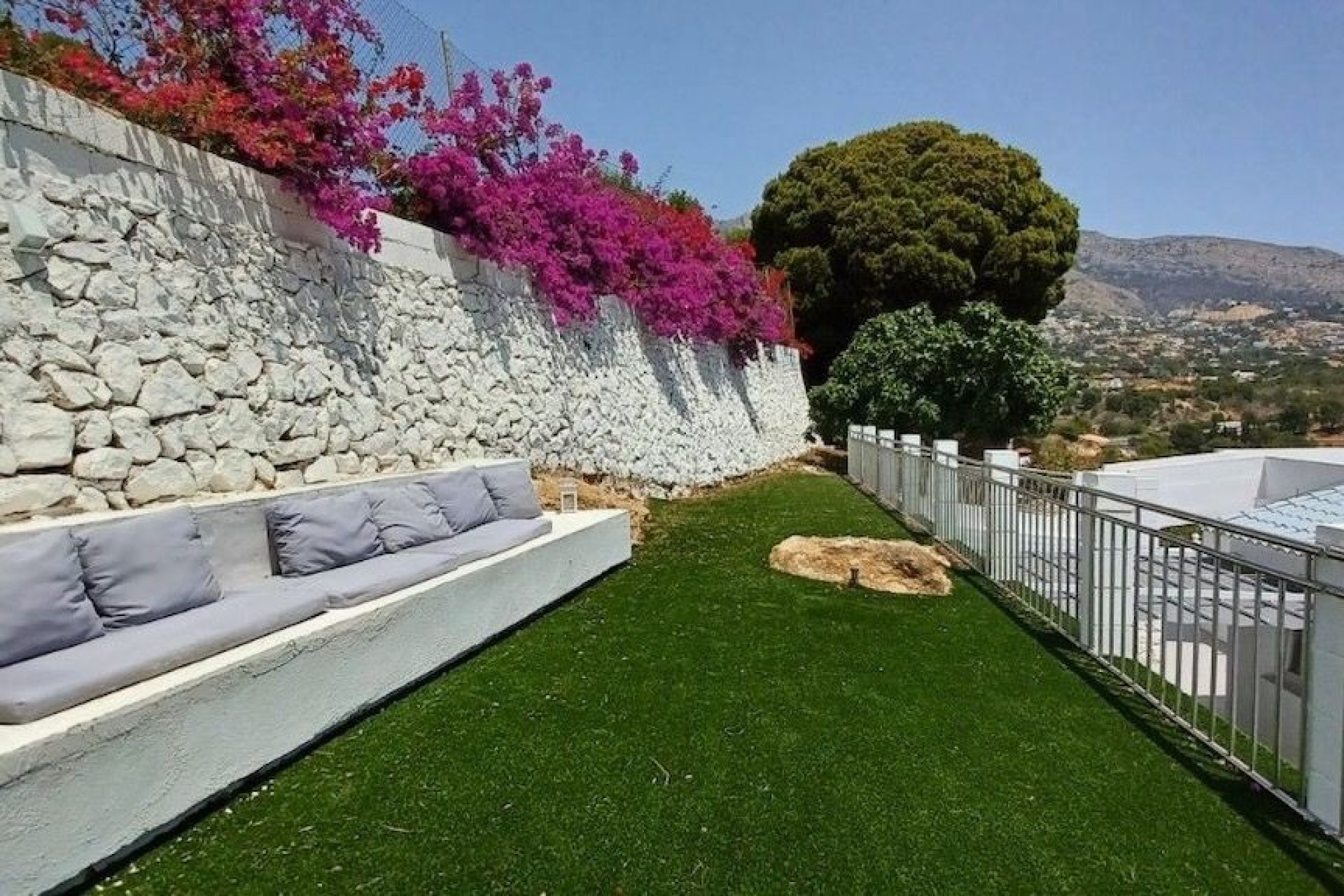 Resale - Villa - Altea