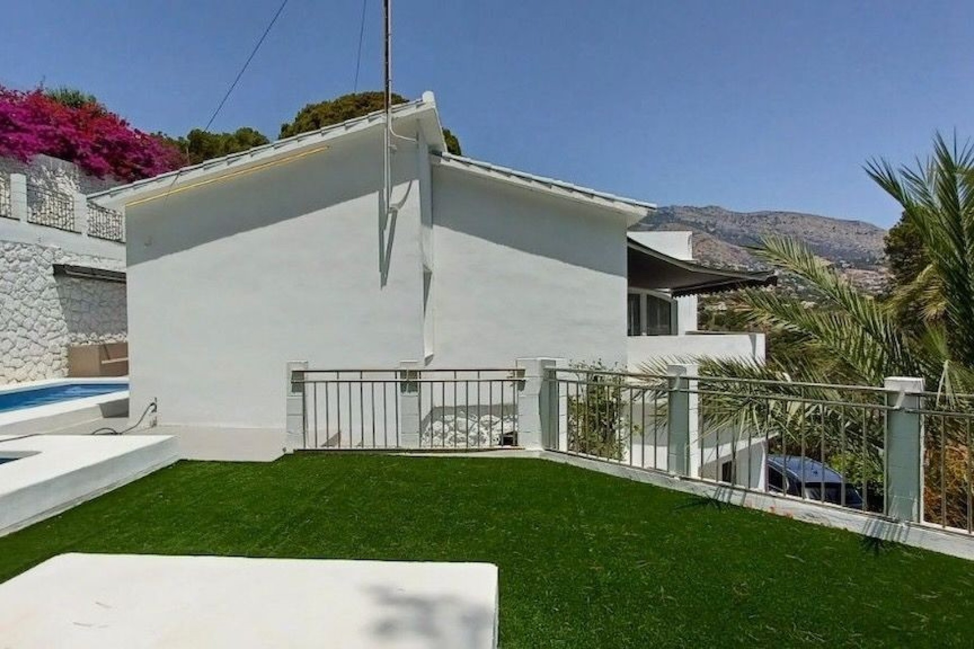 Resale - Villa - Altea