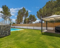 Resale - Villa - Altea