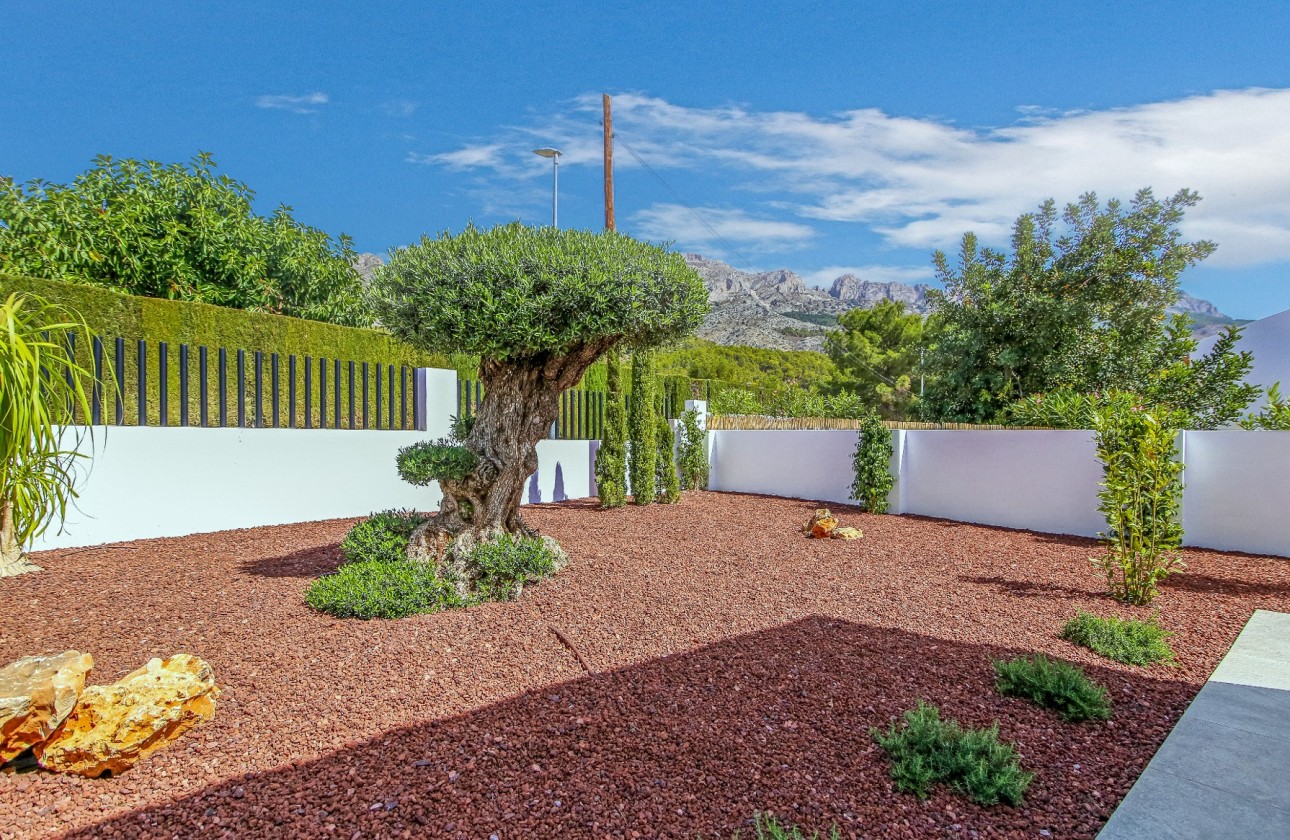 Resale - Villa - Altea