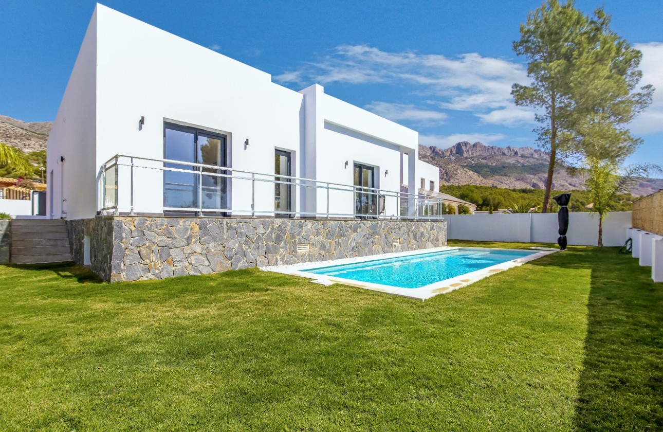 Resale - Villa - Altea