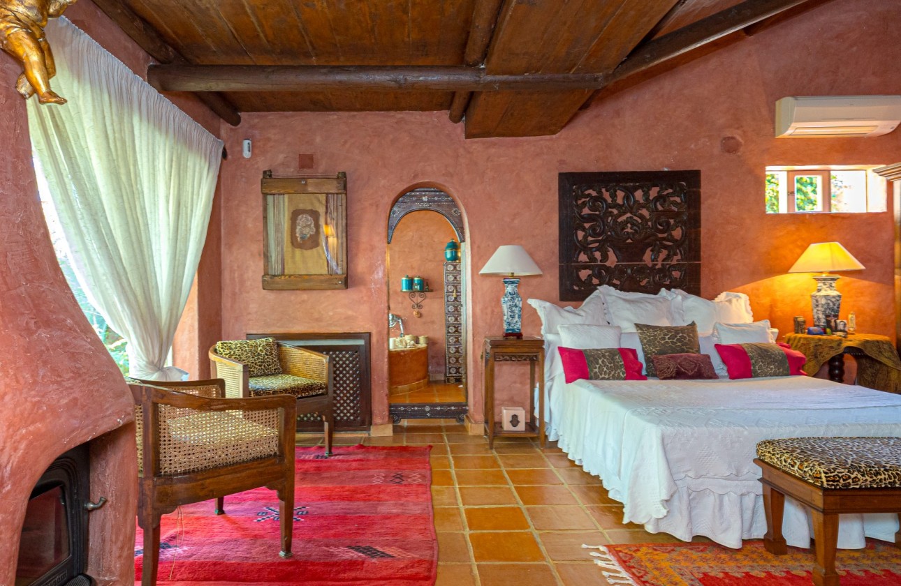 Resale - Villa - Benidorm