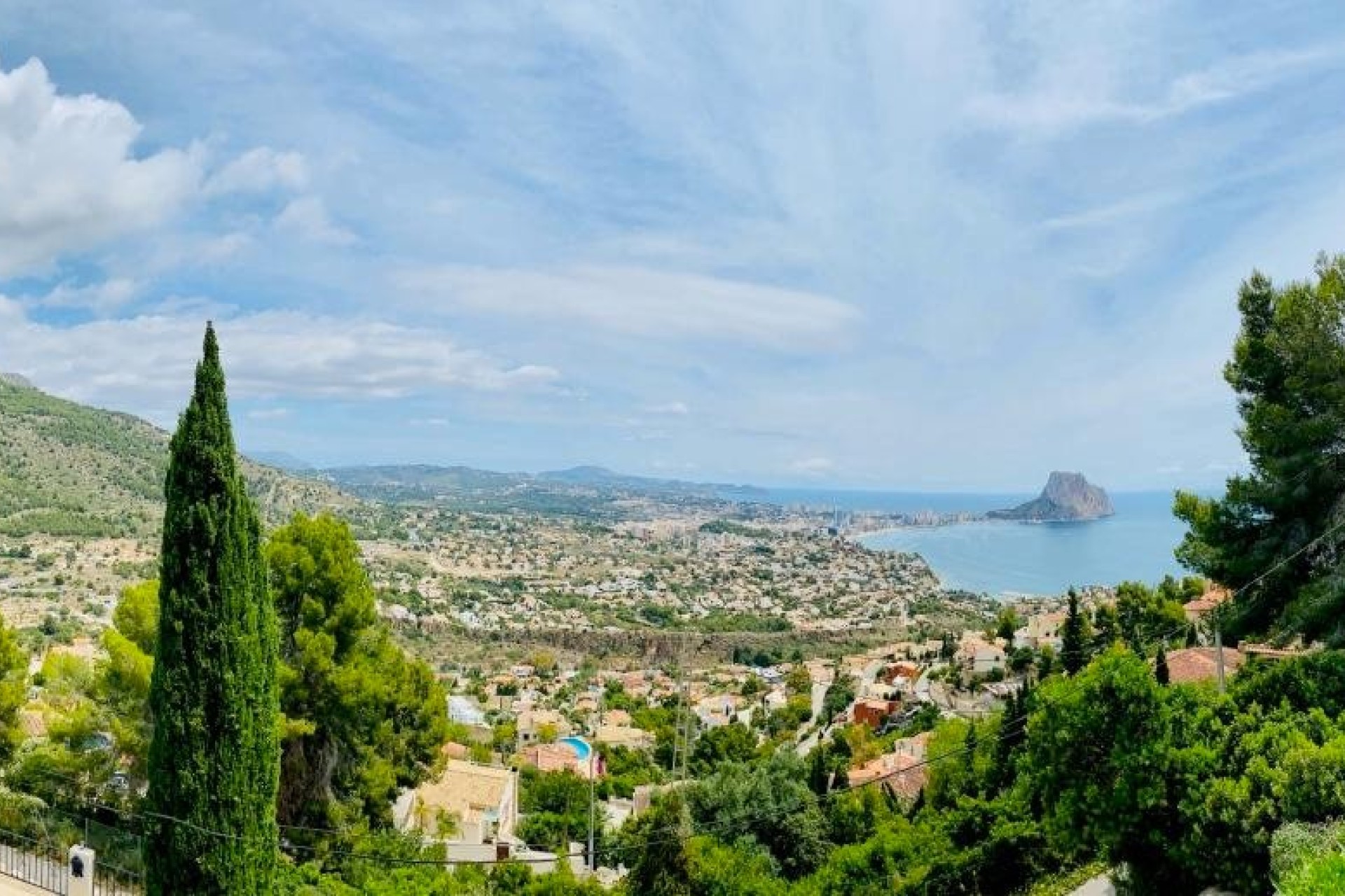 Resale - Villa - Calpe