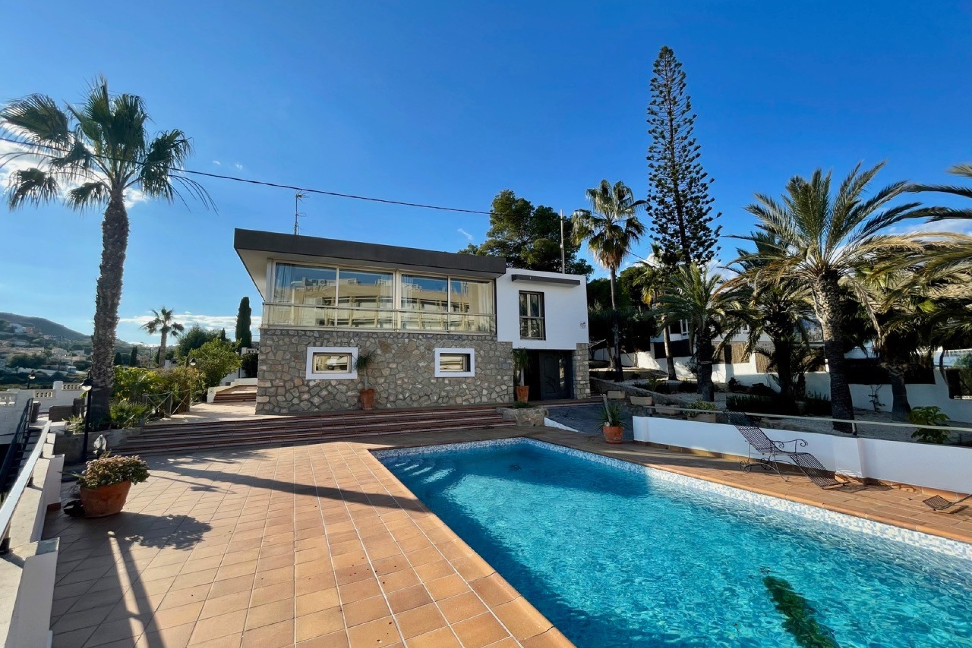 Resale - Villa - El Campello