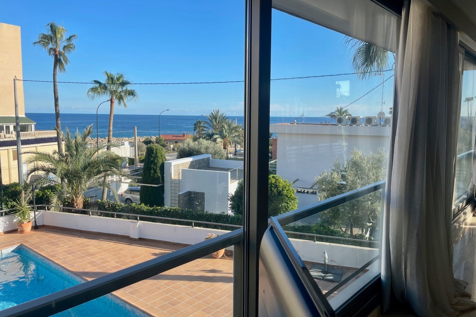 Resale - Villa - El Campello