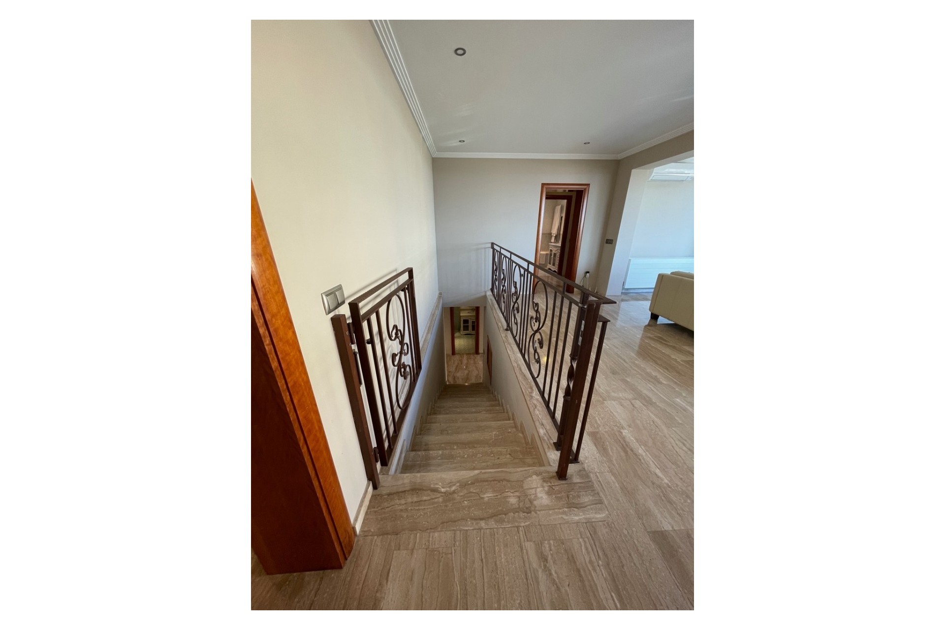 Resale - Villa - El Campello