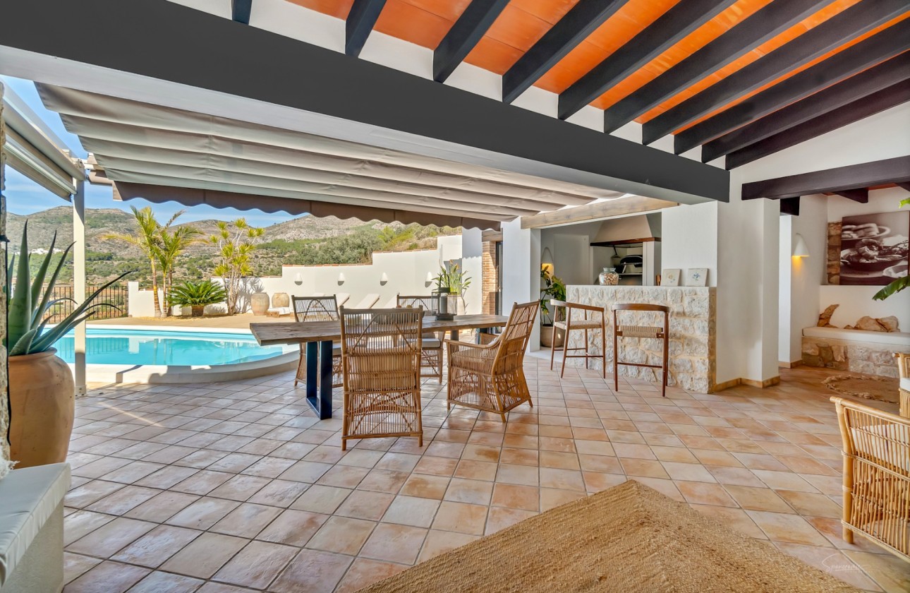 Resale - Villa - Jalon Valley