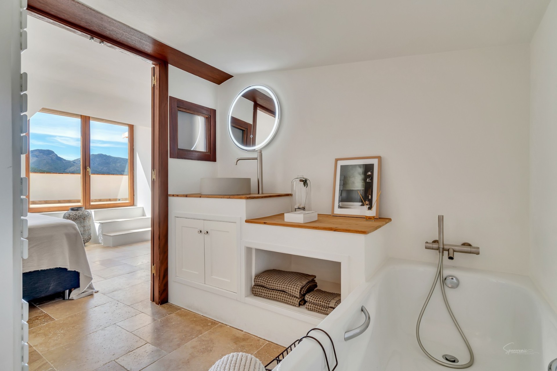 Resale - Villa - Jalon Valley