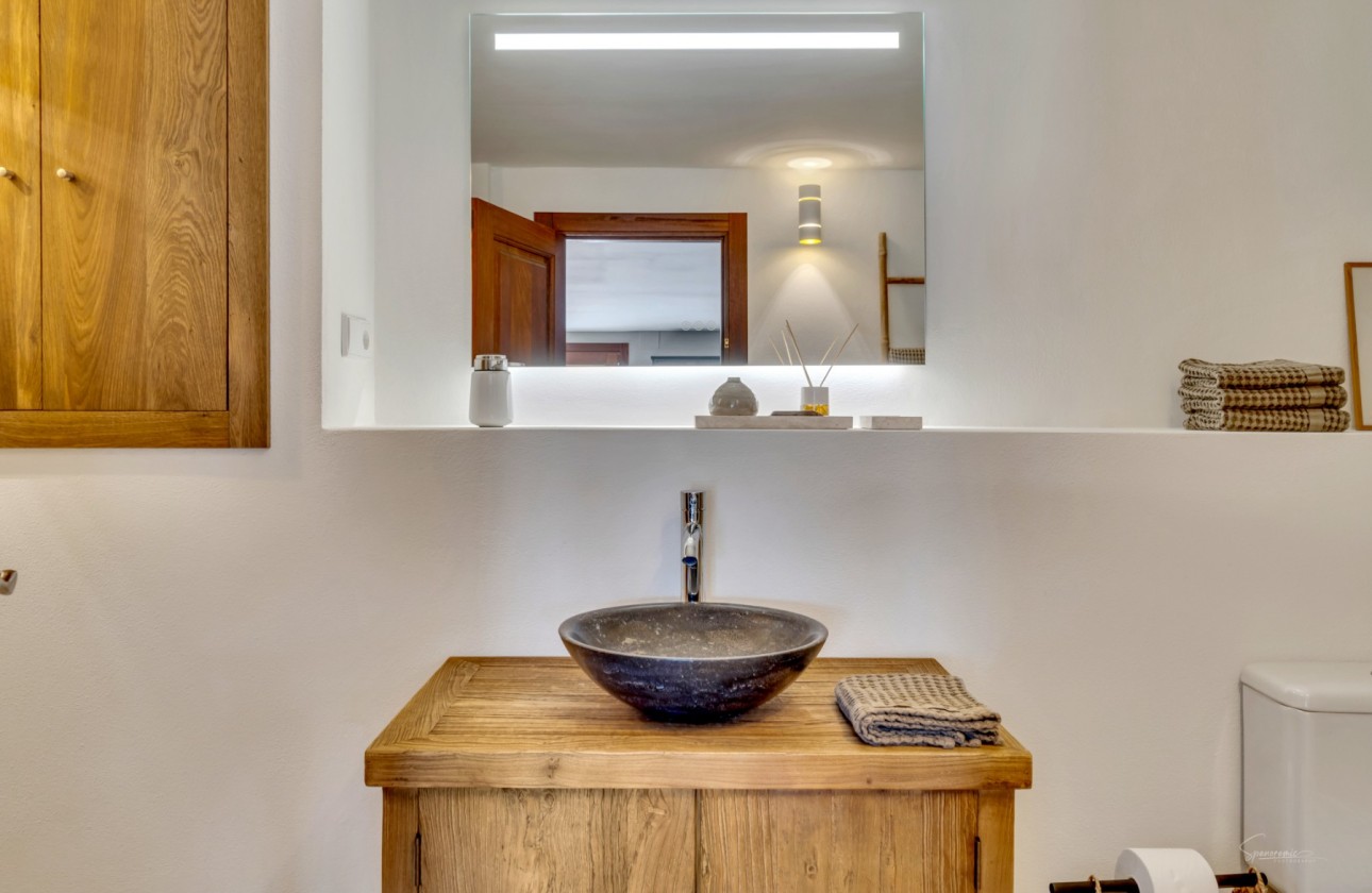 Resale - Villa - Jalon Valley