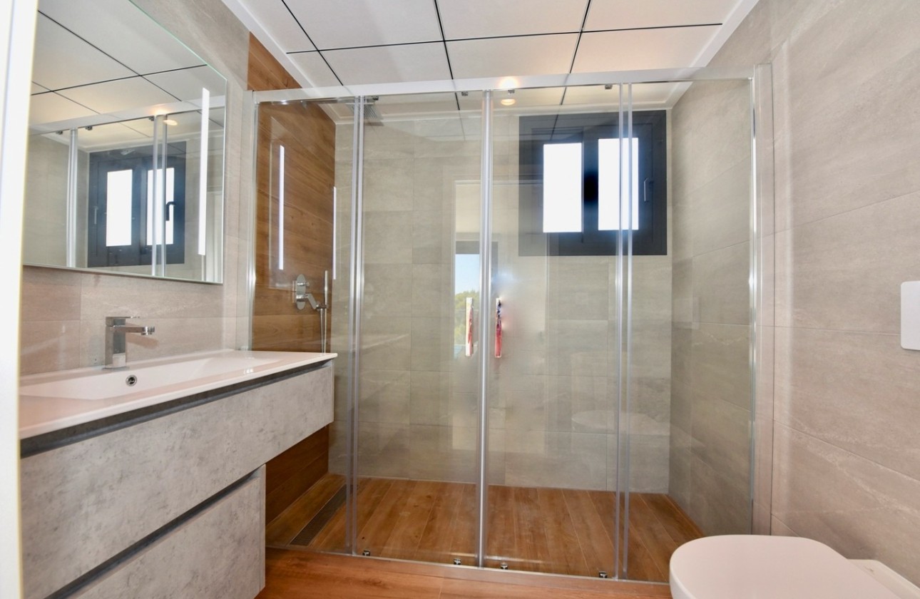 Resale - Villa - La Nucía
