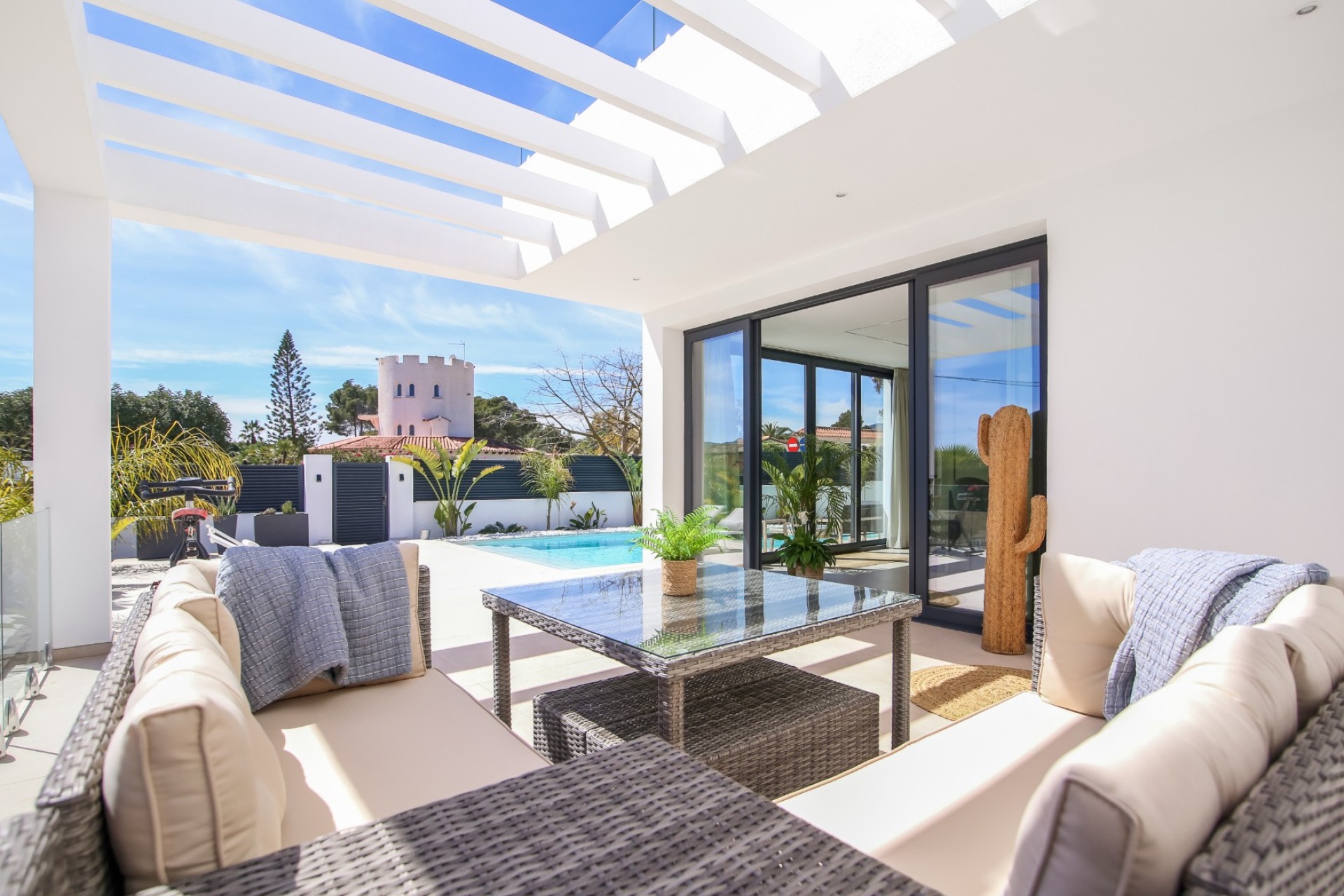 Resale - Villa - La Nucía