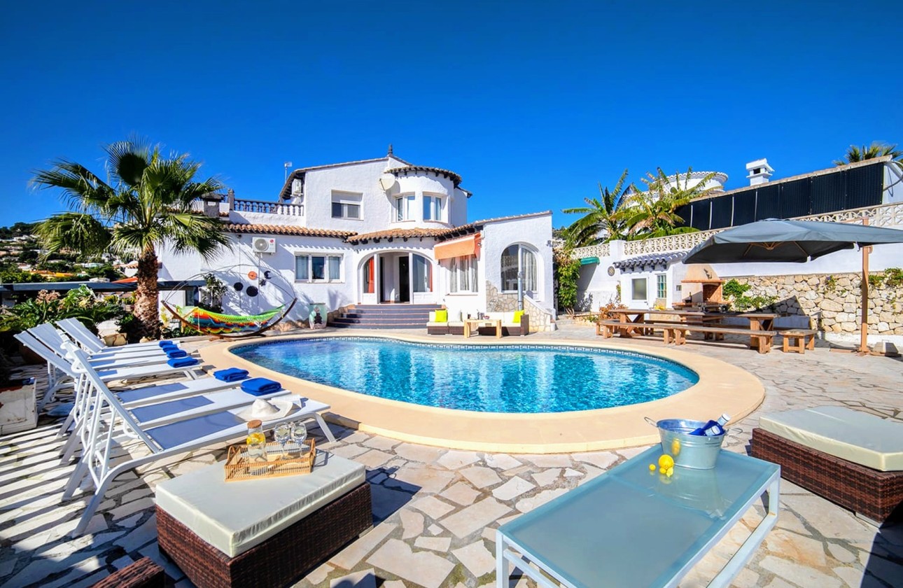 Resale - Villa - Moraira