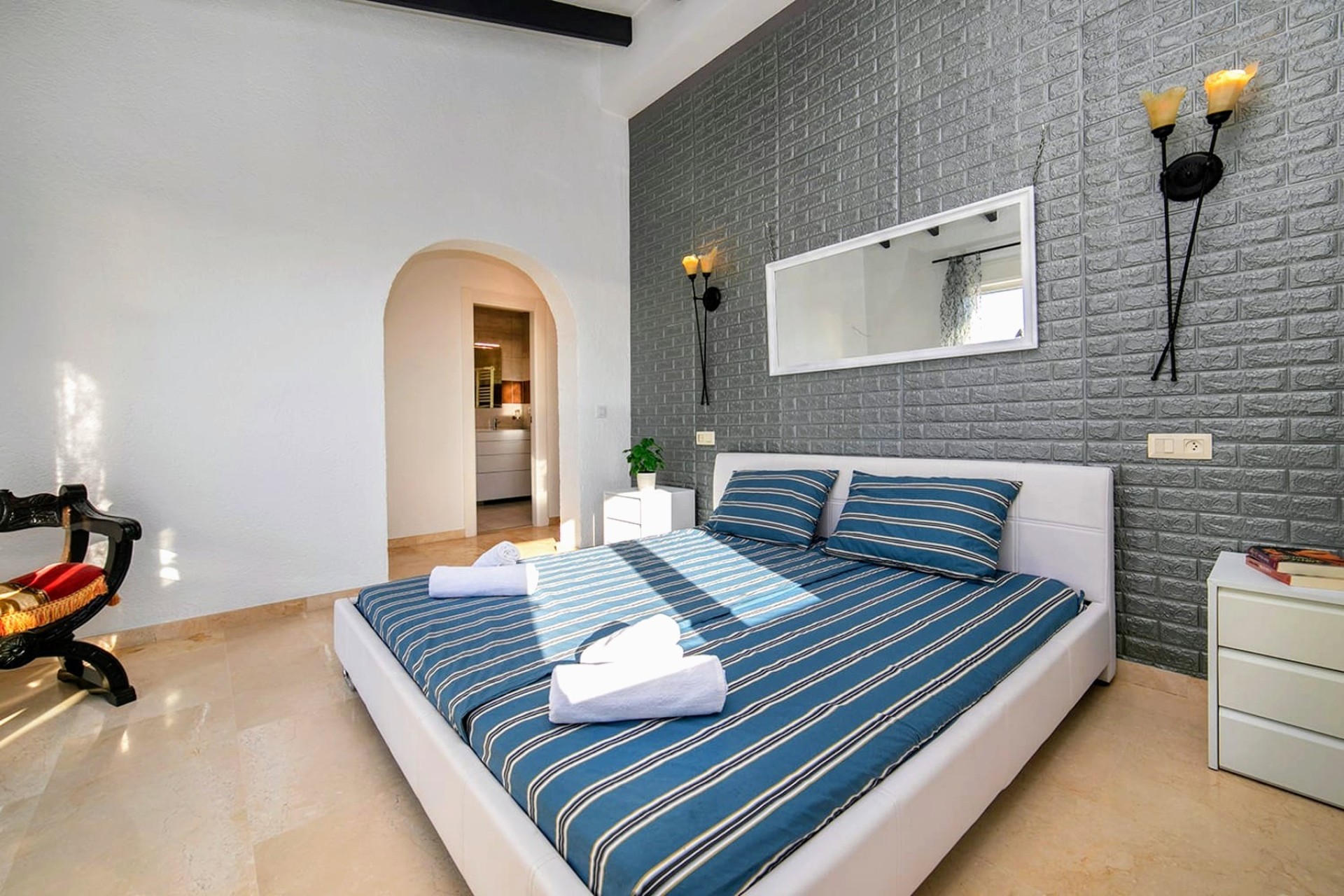 Resale - Villa - Moraira