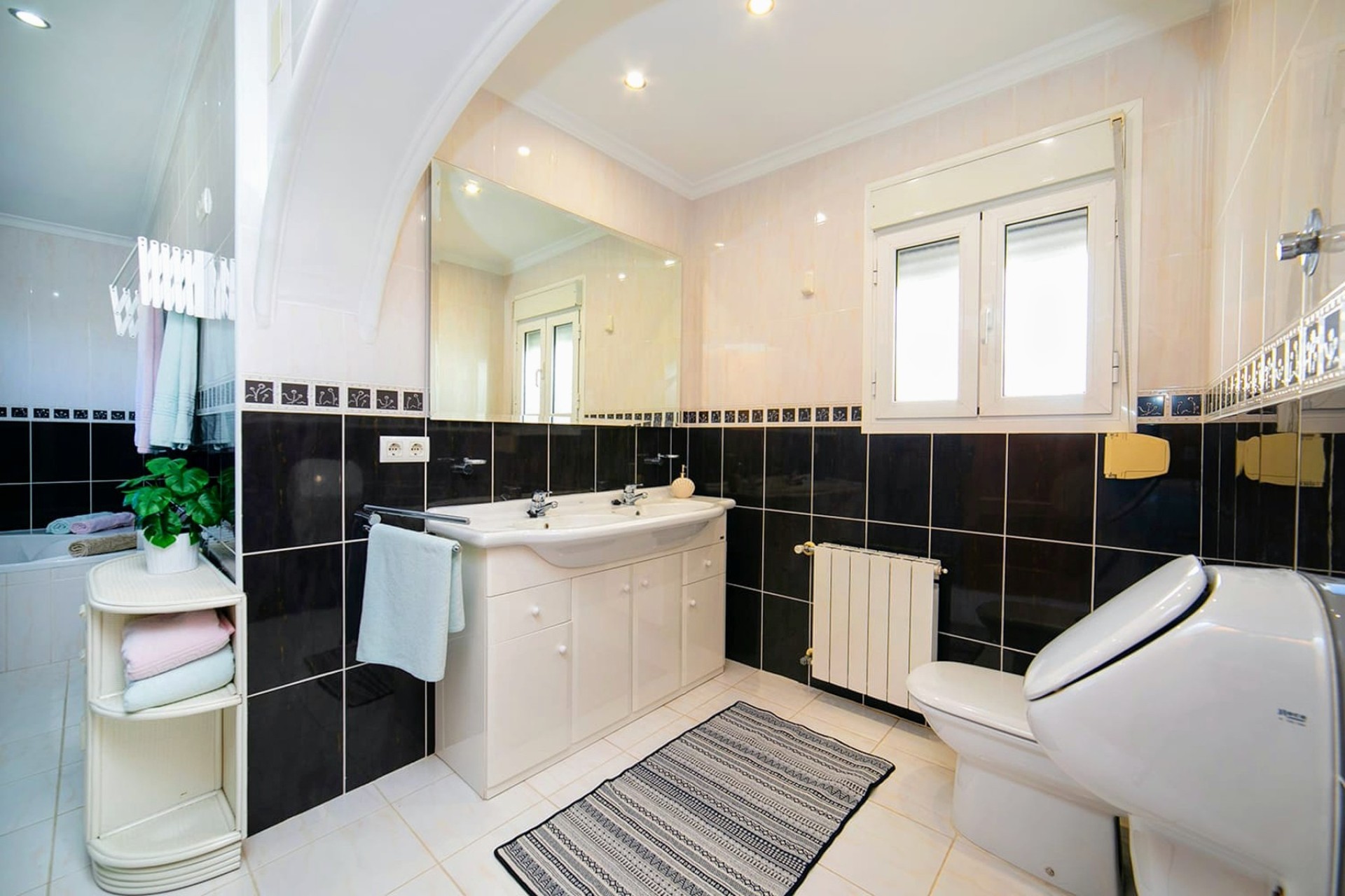 Resale - Villa - Moraira