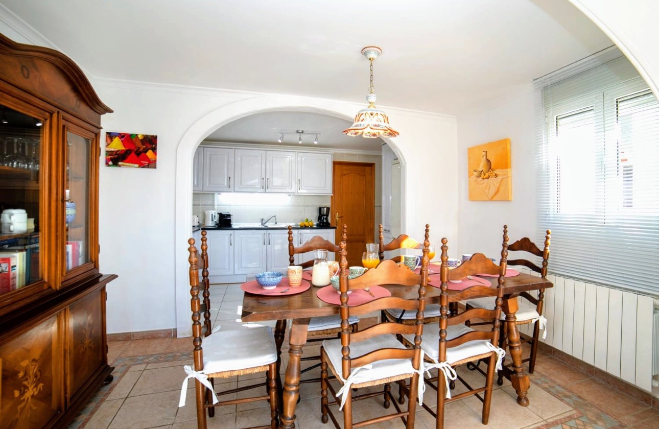Resale - Villa - Moraira