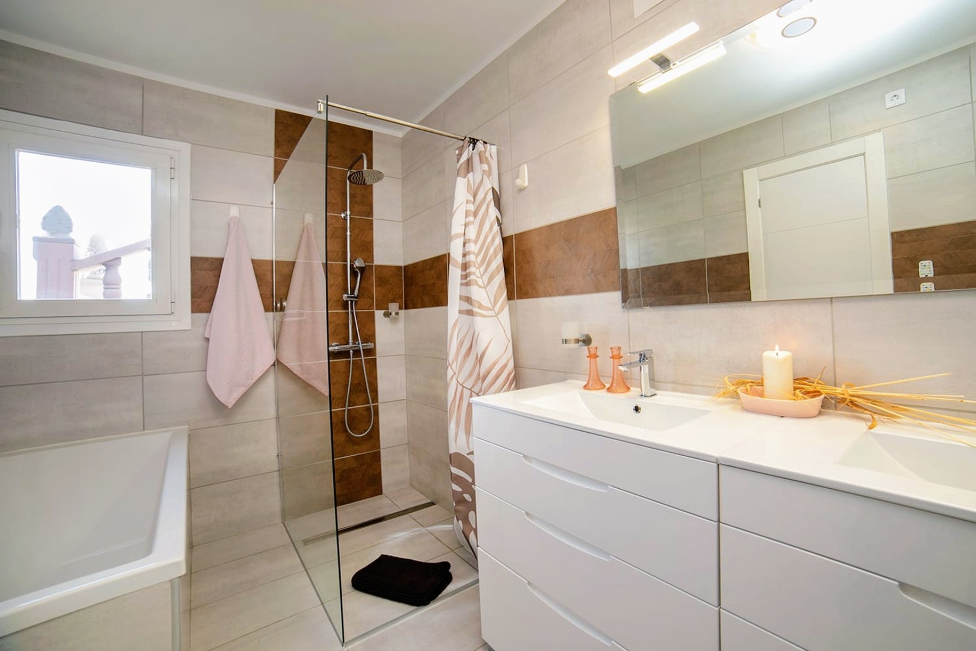 Resale - Villa - Moraira