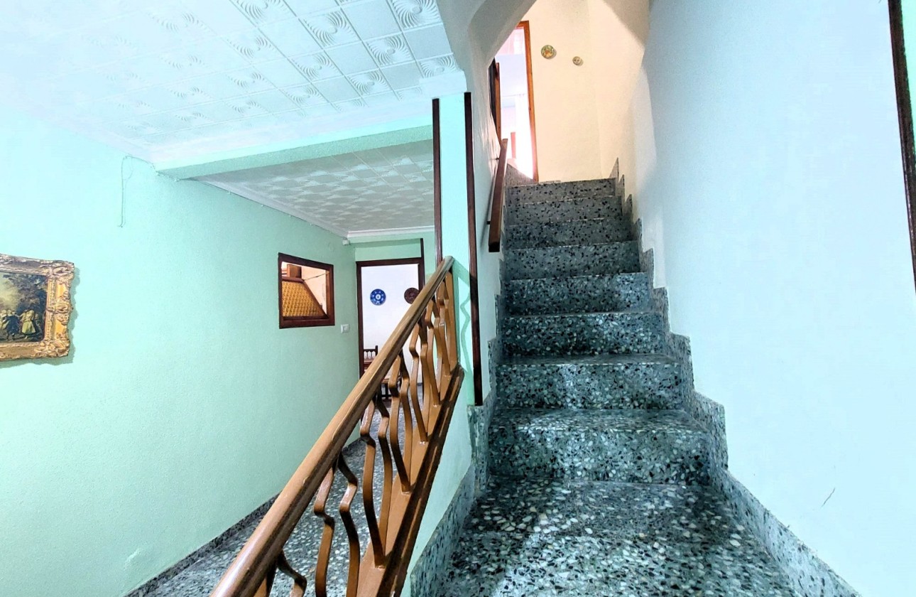 Reventa - Adosado - Biar