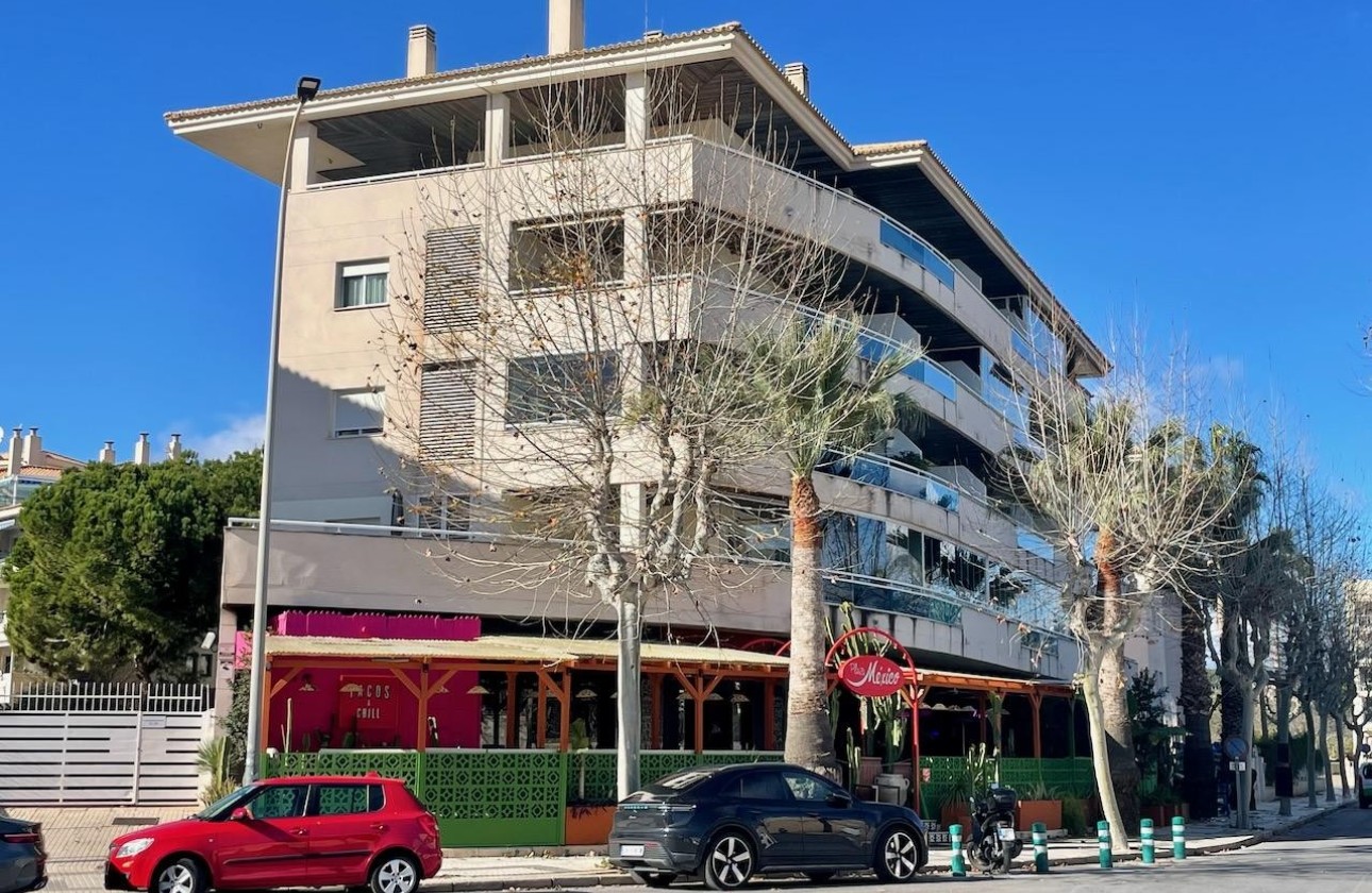 Reventa - Apartamento / piso - Albir