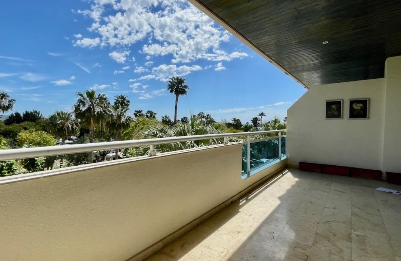 Reventa - Apartamento / piso - Albir