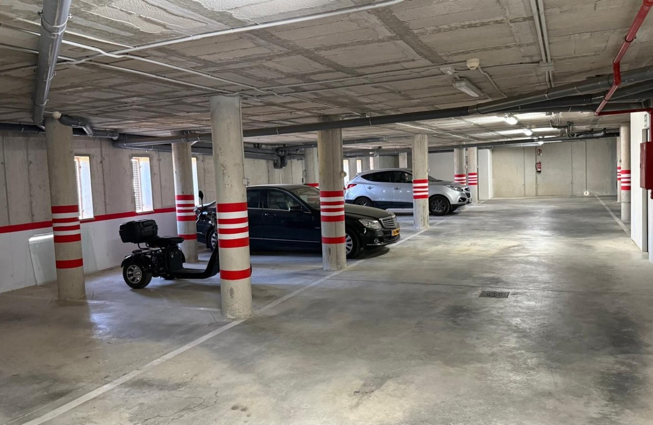 Reventa - Apartamento / piso - Finestrat - Finestrat Urbanizaciones