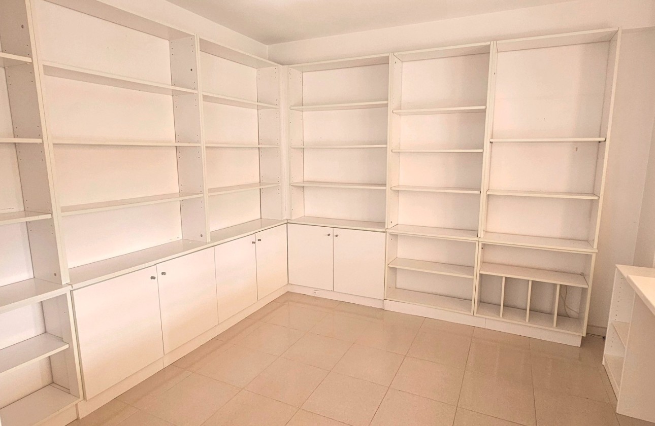 Reventa - Apartamento / piso - San Juan de Alicante