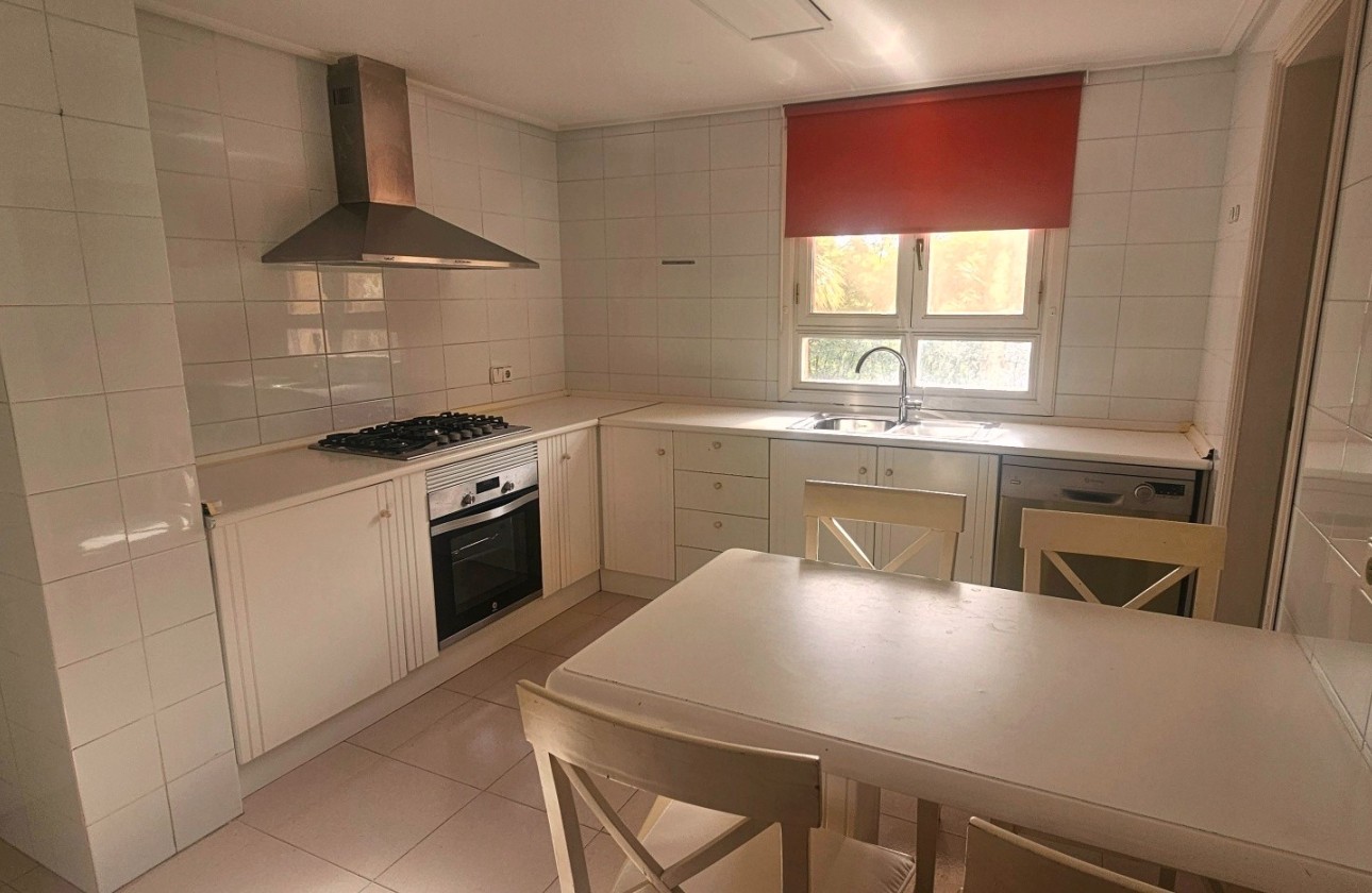 Reventa - Apartamento / piso - San Juan de Alicante