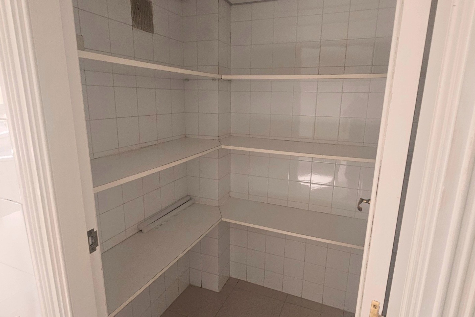 Reventa - Apartamento / piso - San Juan de Alicante