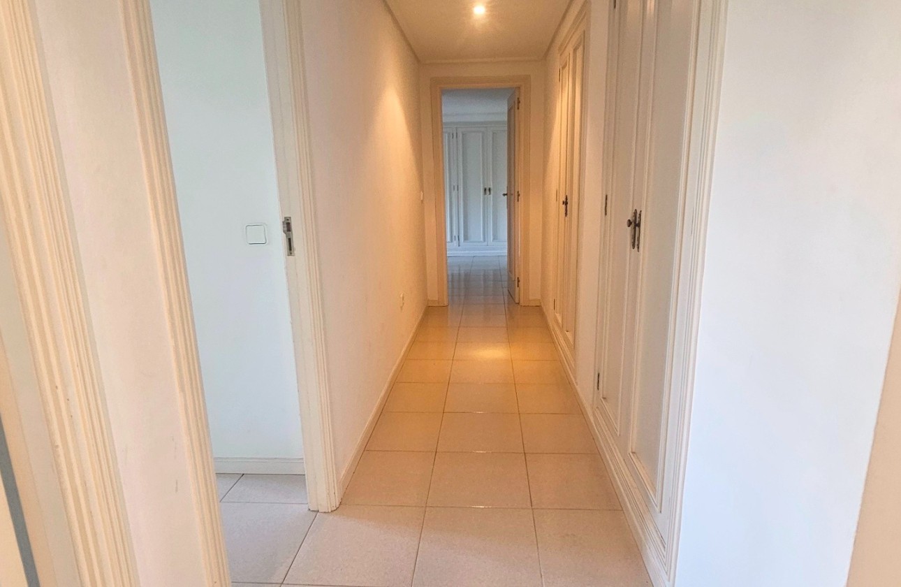 Reventa - Apartamento / piso - San Juan de Alicante