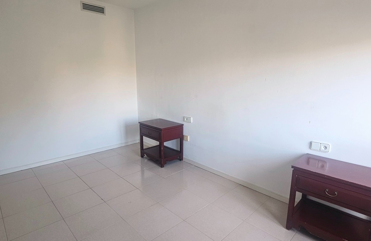 Reventa - Apartamento / piso - San Juan de Alicante