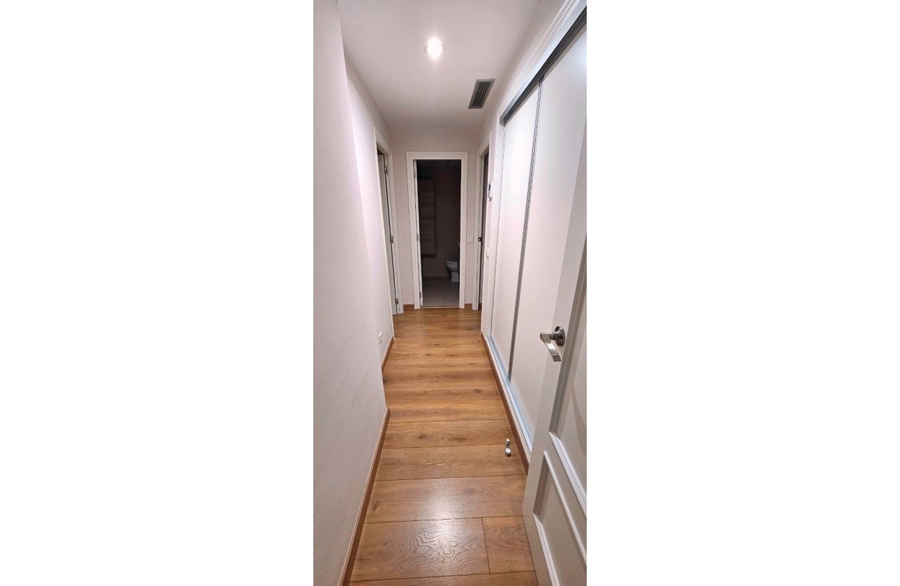 Reventa - Apartamento / piso - San Juan de Alicante