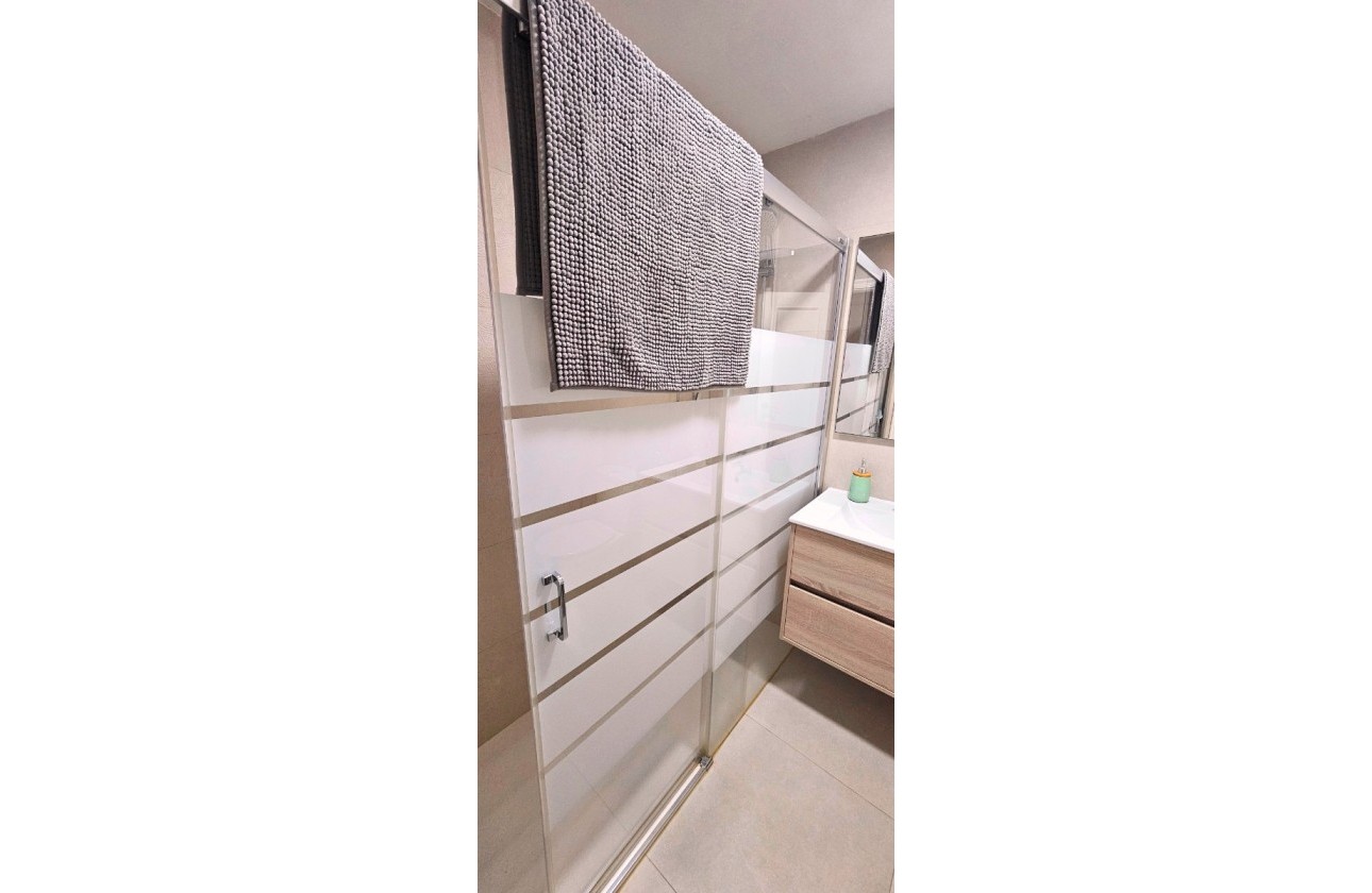 Reventa - Apartamento / piso - San Juan de Alicante