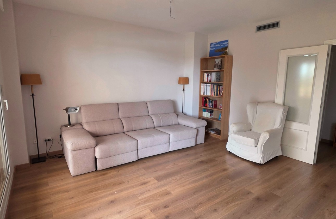 Reventa - Apartamento / piso - San Juan de Alicante