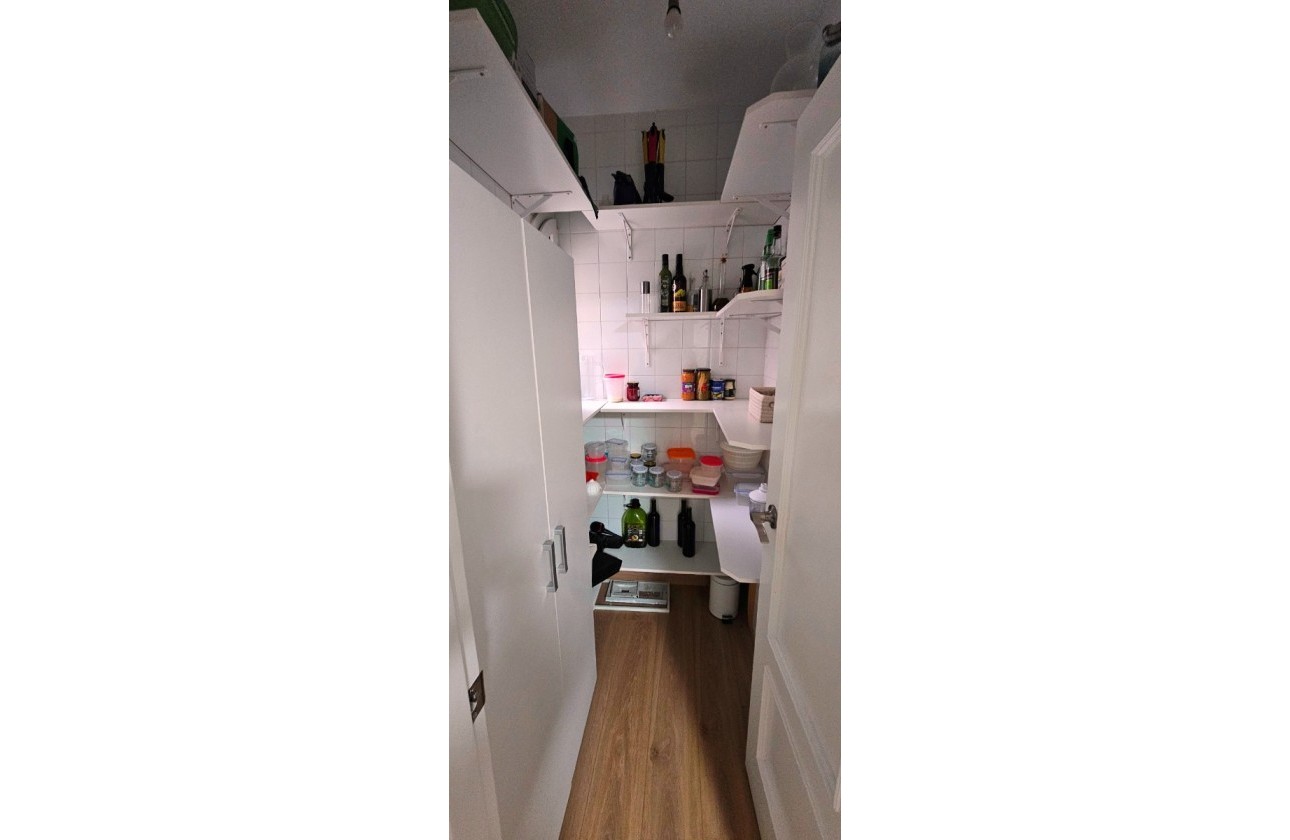 Reventa - Apartamento / piso - San Juan de Alicante