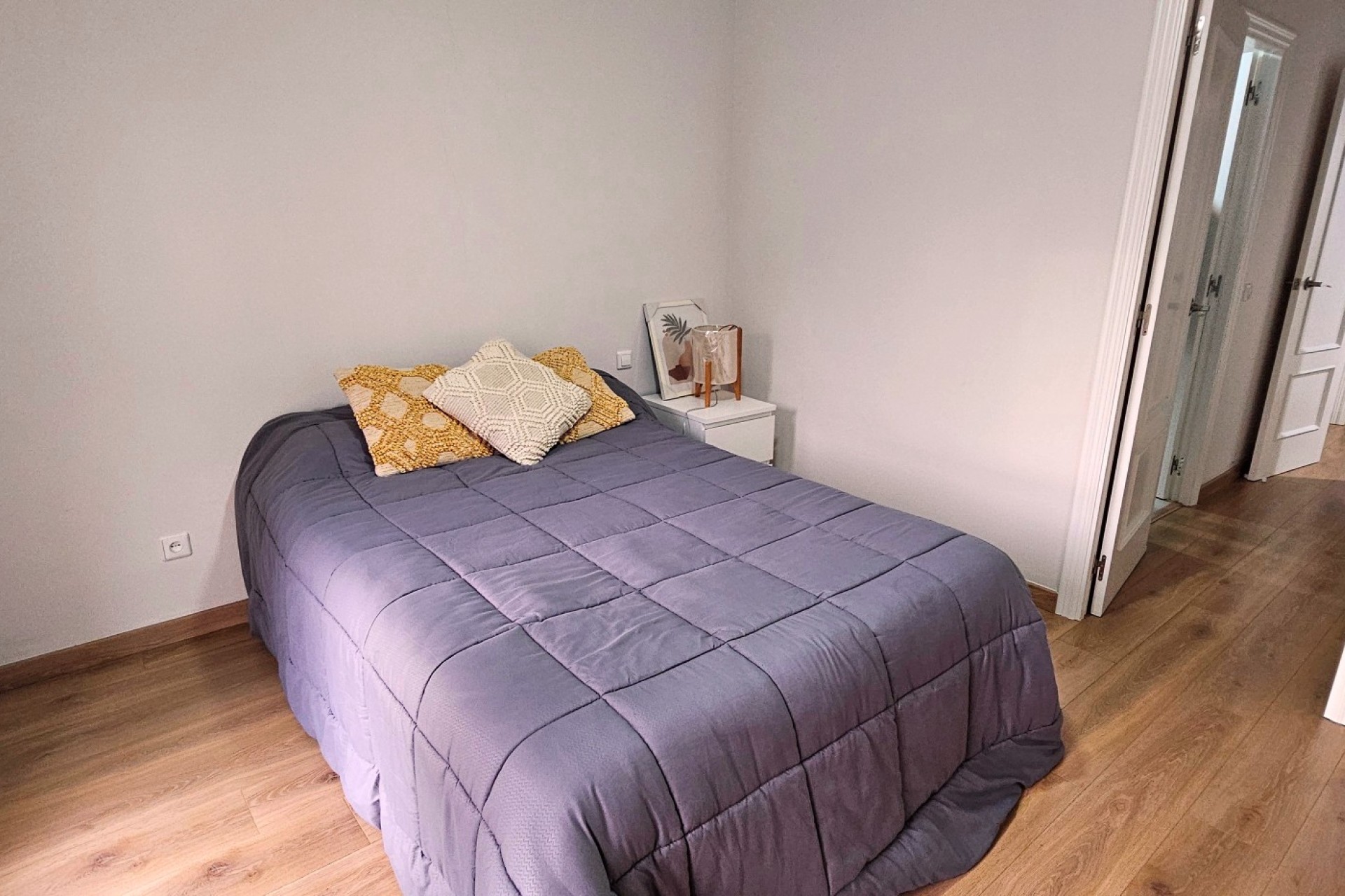 Reventa - Apartamento / piso - San Juan de Alicante