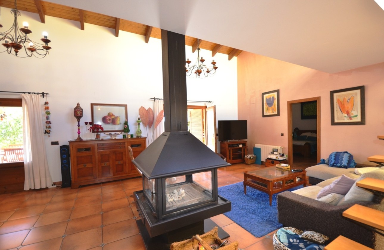 Reventa - Finca - Bolulla