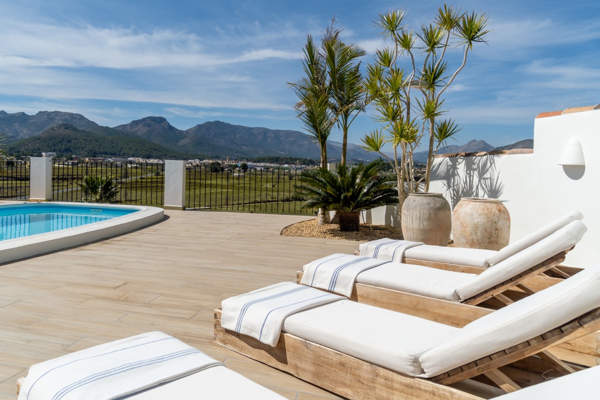 Reventa - Villa - Jalon Valley