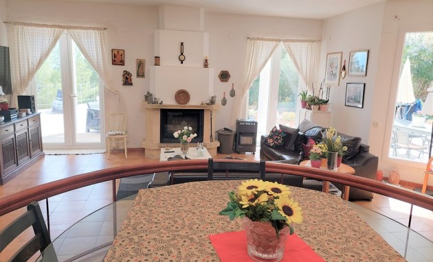 Resale - Villa - Altea