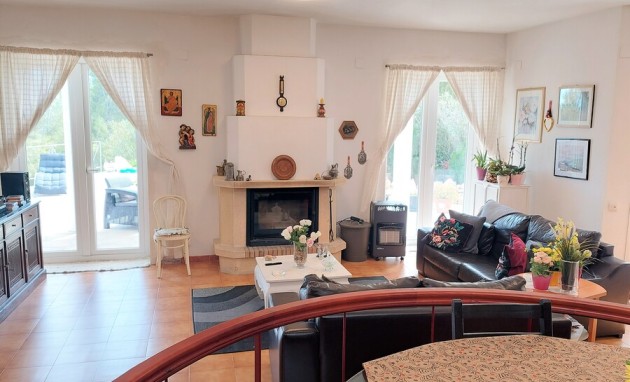 Resale - Villa - Altea