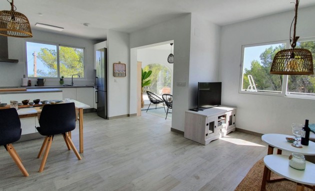 Resale - Semi-Detached Villa - Altea