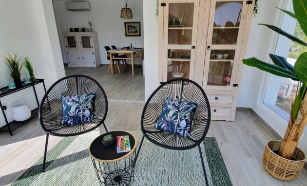 Resale - Semi-Detached Villa - Altea