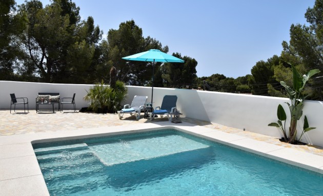 Resale - Semi-Detached Villa - Altea