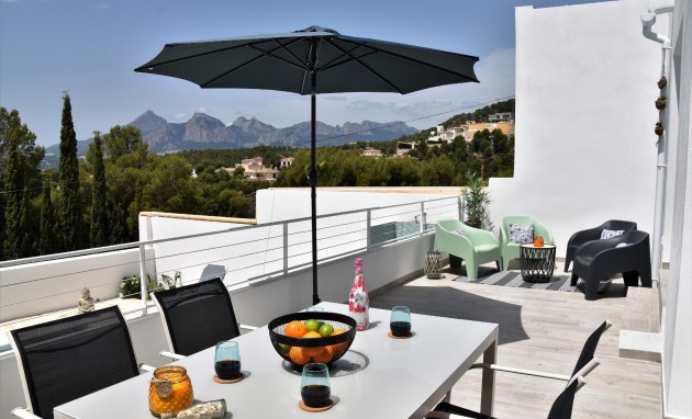 Resale - Semi-Detached Villa - Altea