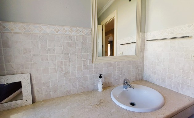 Resale - Apartment / flat - Altea