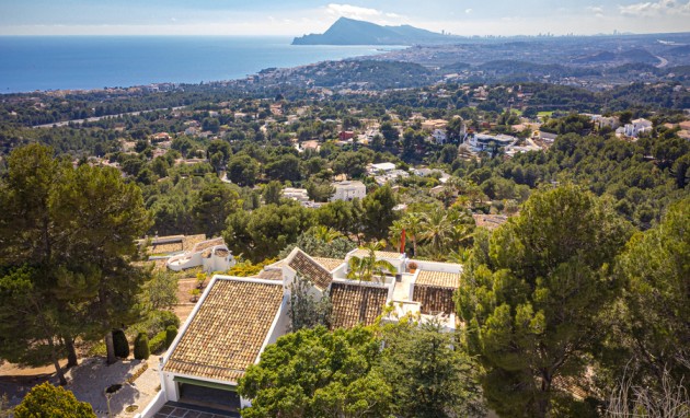 Resale - Villa - Altea