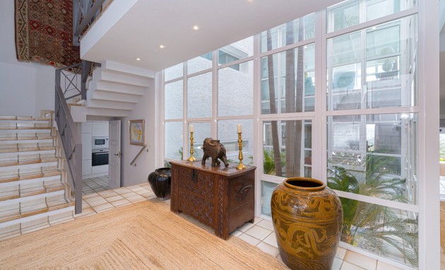 Resale - Villa - Altea