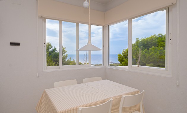 Resale - Villa - Altea