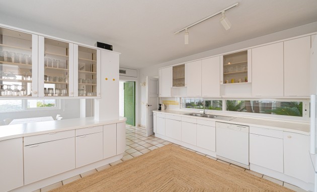 Resale - Villa - Altea