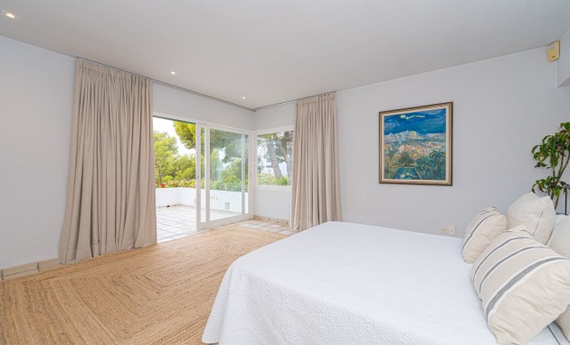 Resale - Villa - Altea